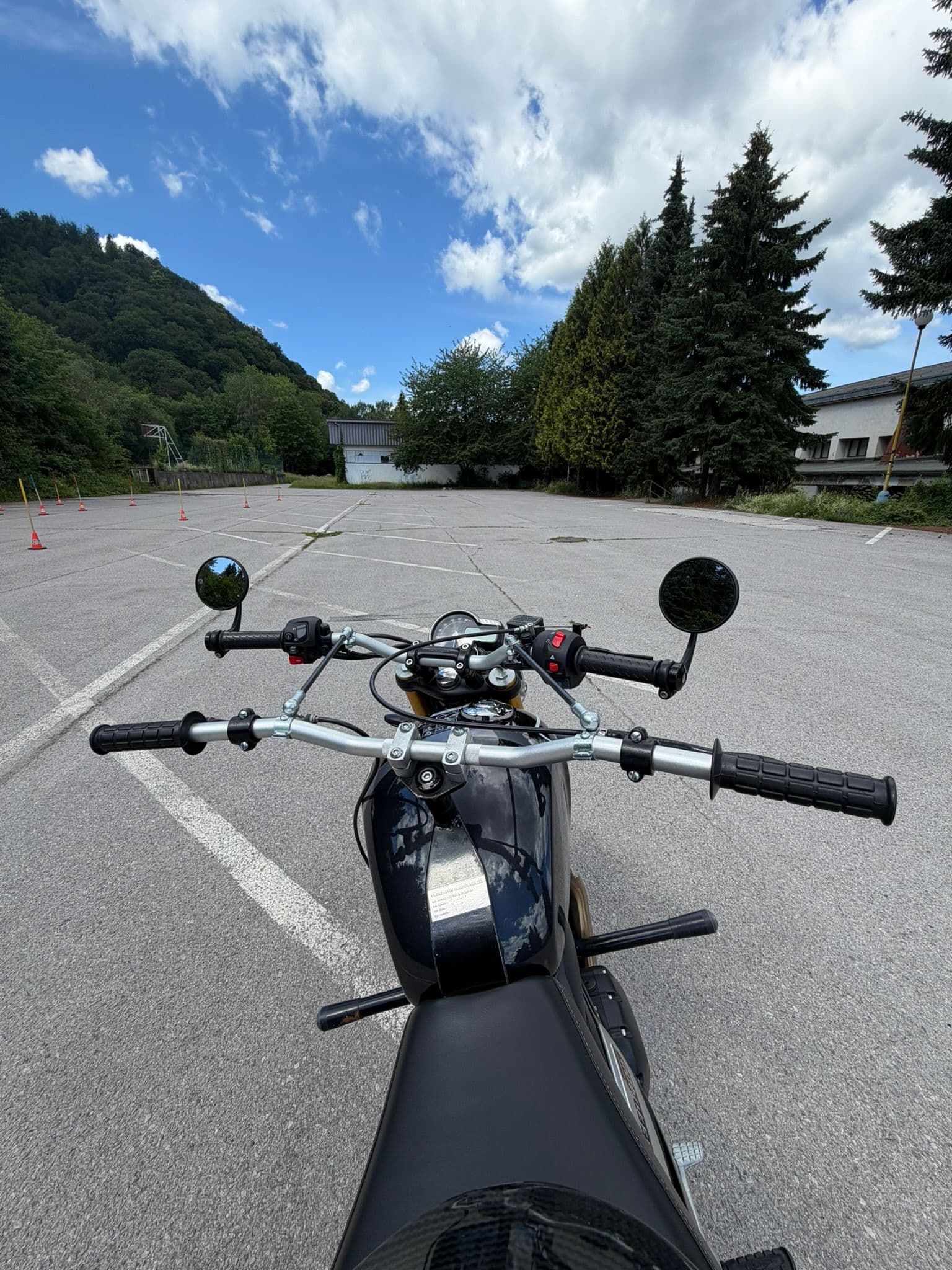 Triumph Speed 400 - obrázok 1